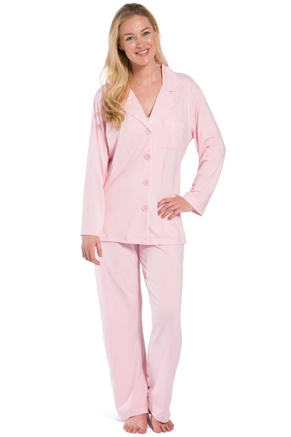 “Comfortably Chic: Styling Your Pajamas for Lazy Days at Home”